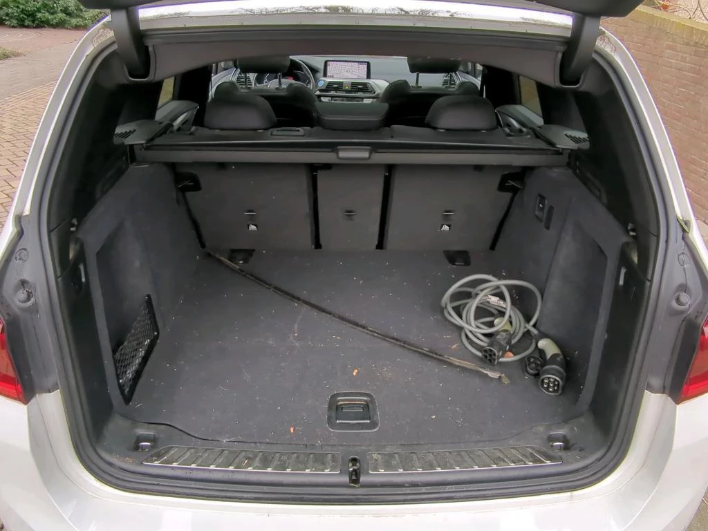 Hoofdafbeelding BMW iX3