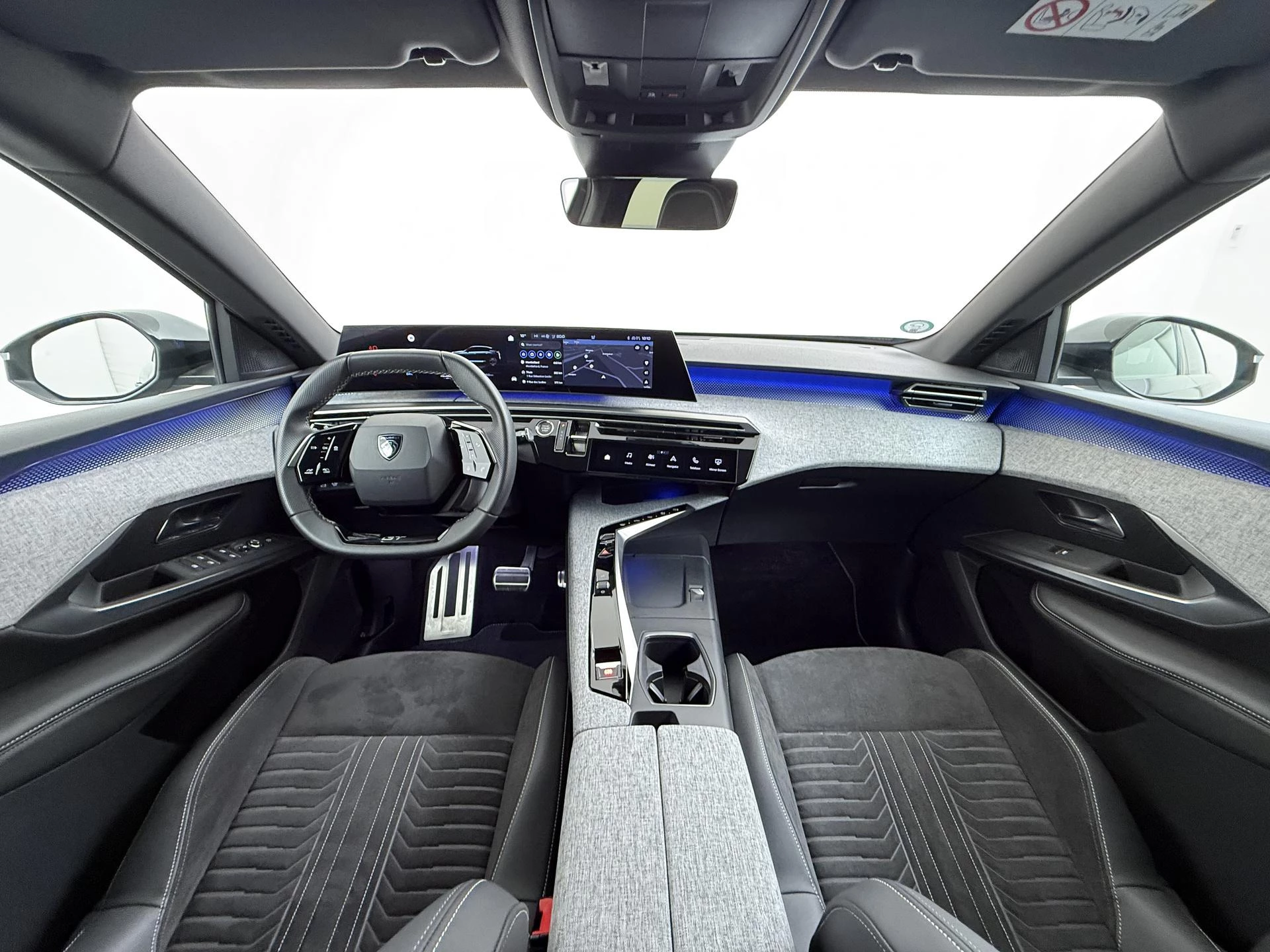 Hoofdafbeelding Peugeot e-3008