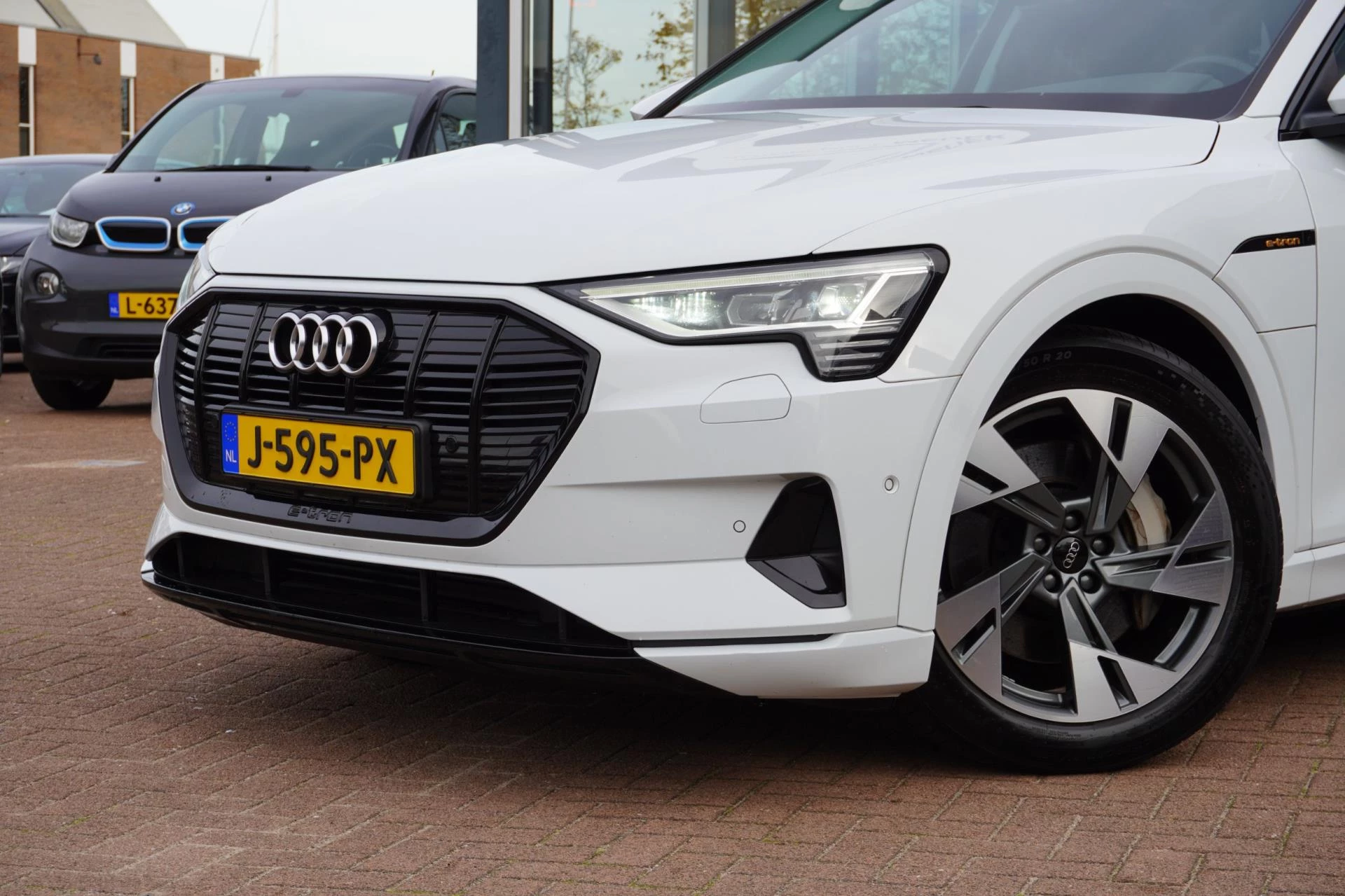 Hoofdafbeelding Audi e-tron