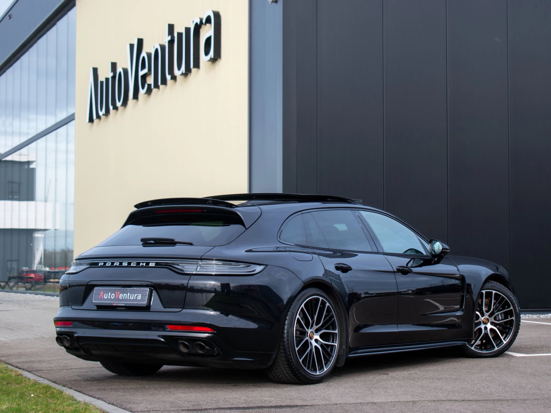 Hoofdafbeelding Porsche Panamera