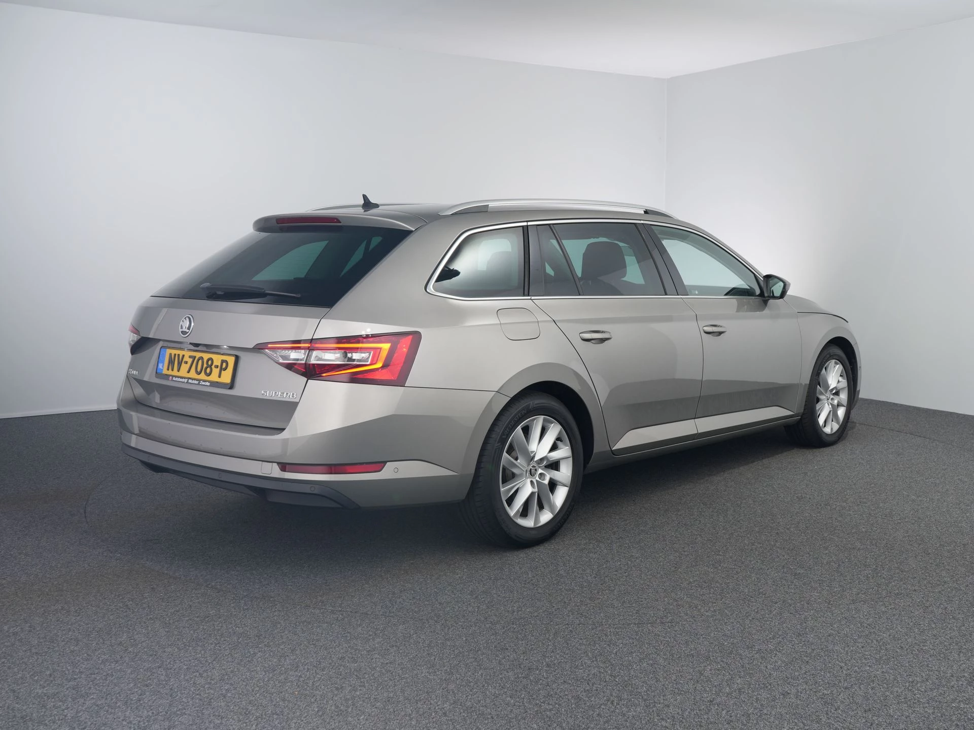 Hoofdafbeelding Škoda Superb