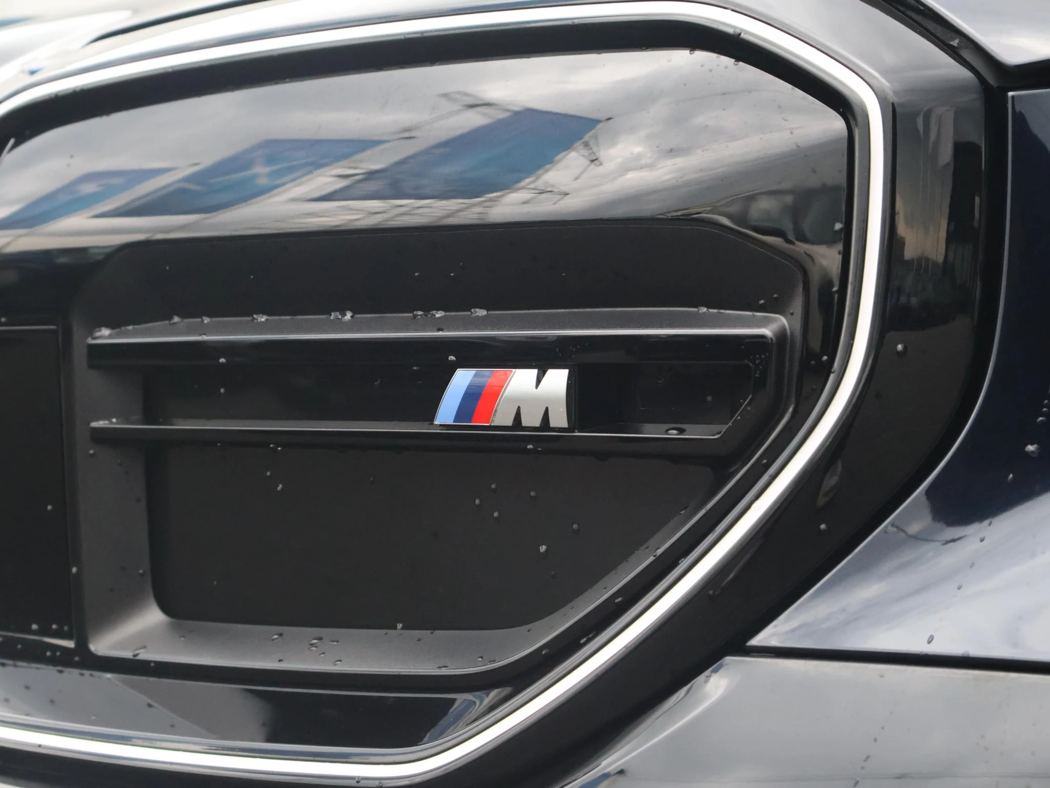 Hoofdafbeelding BMW i5