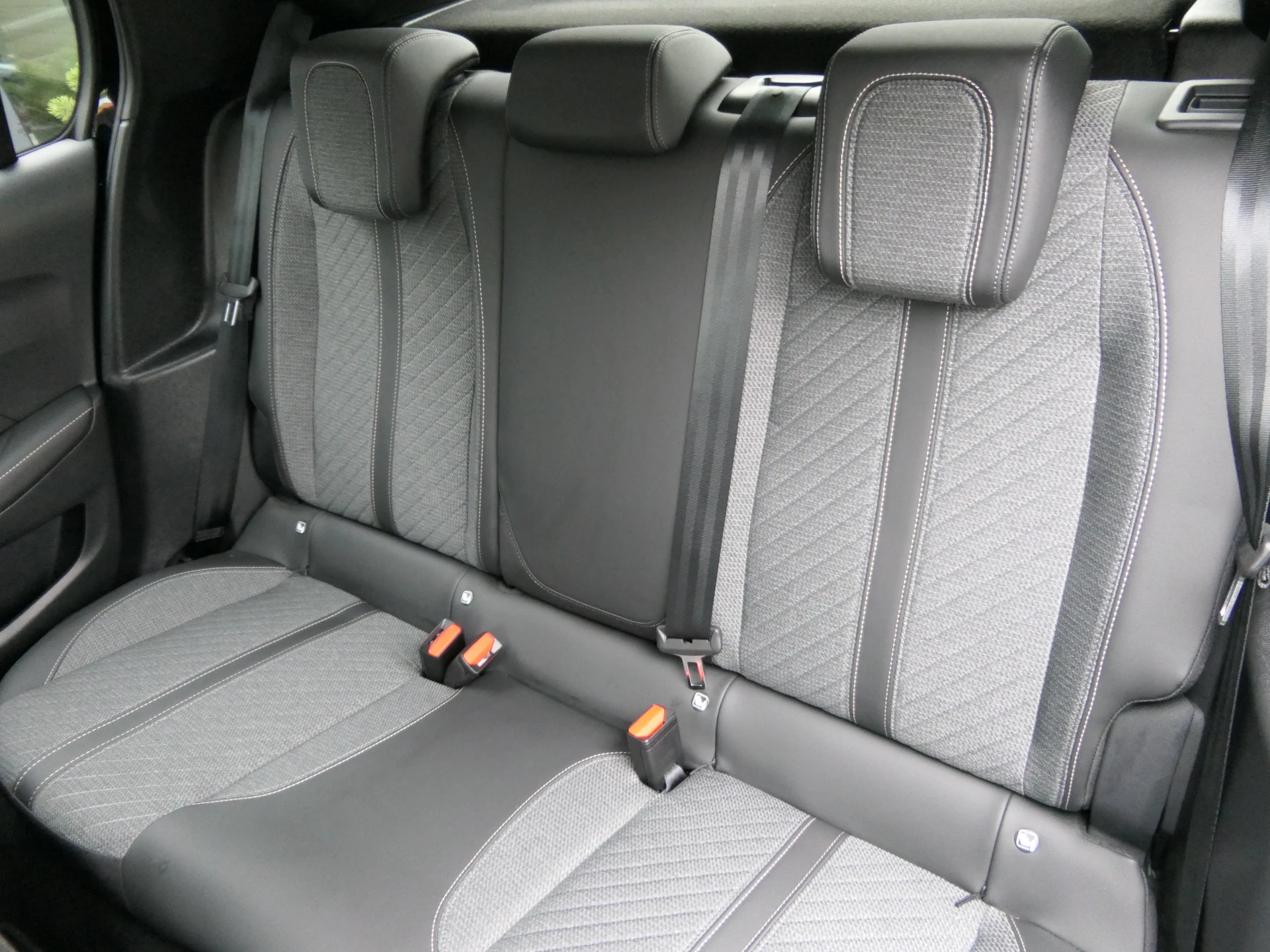 Hoofdafbeelding Peugeot e-208