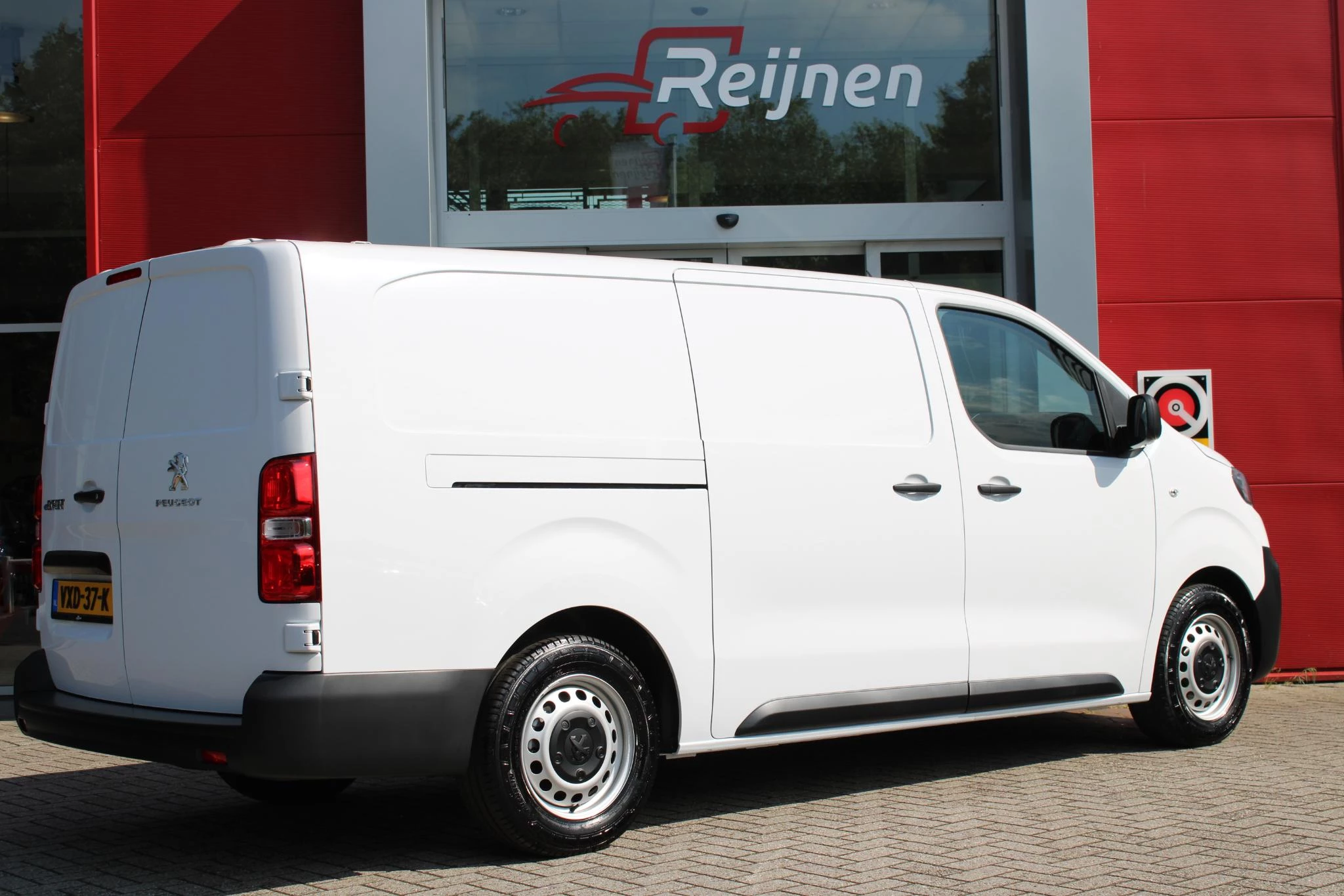 Hoofdafbeelding Peugeot e-Expert