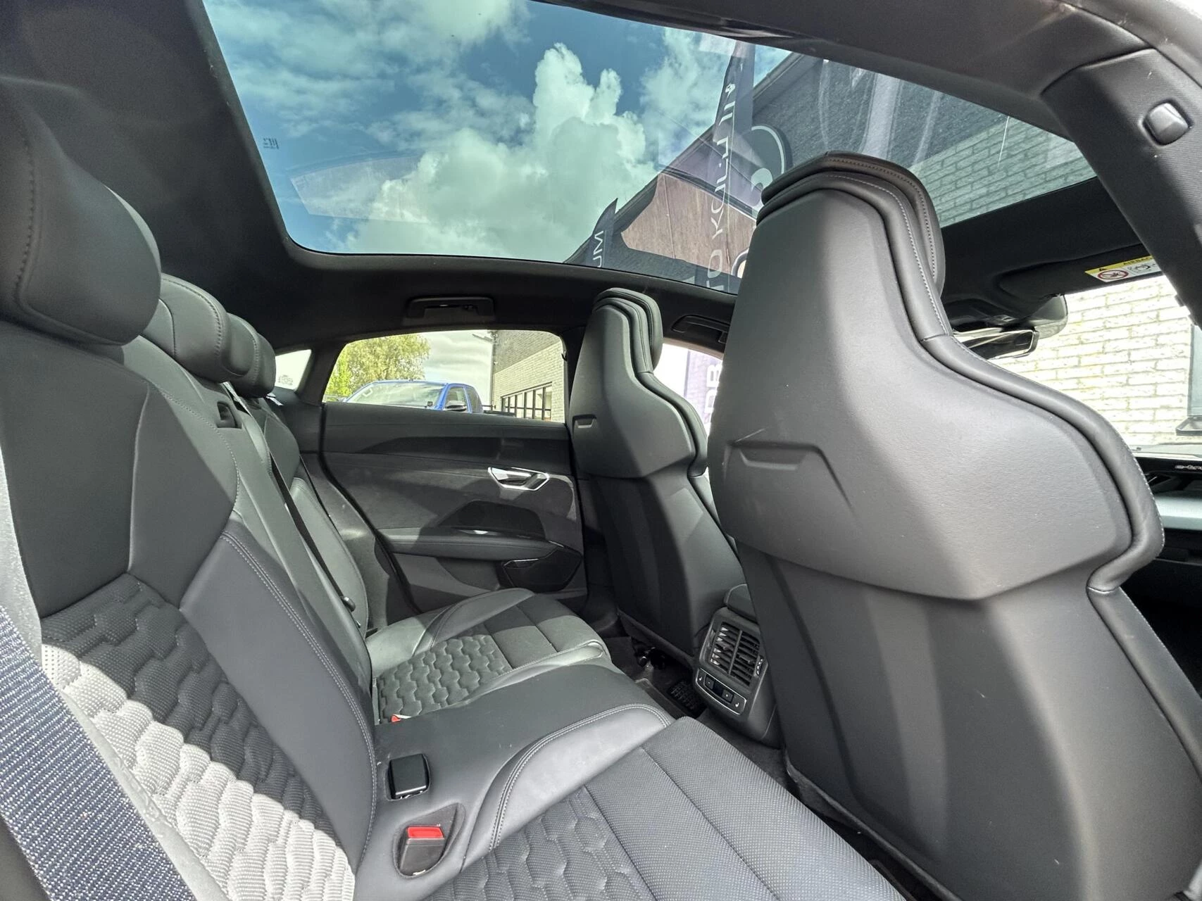 Hoofdafbeelding Audi e-tron GT
