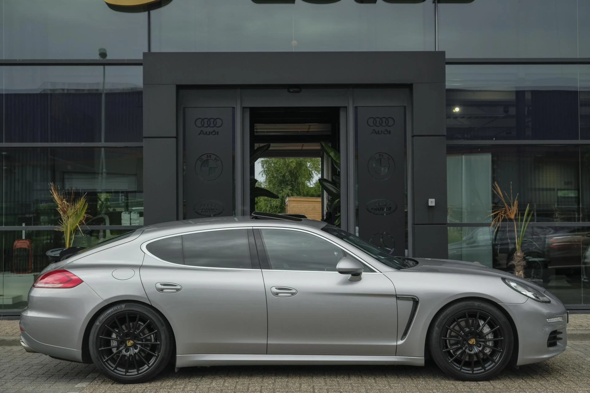 Hoofdafbeelding Porsche Panamera
