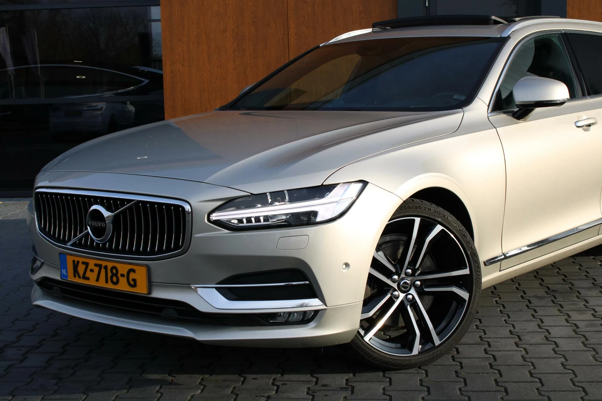 Hoofdafbeelding Volvo V90