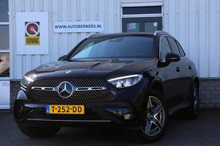 Mercedes-Benz GLC 300e 4MATIC Plug in hybride PHEV AMG Line*NL-Auto*Airmatic luchtvering/Elek. Trekhaak/Sfeerverl./Camera/Memorie/LED/Dodehoek/Parkeerass./Apple Carplay/Parkeersens.V+A/19 inch LM*