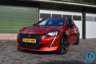 Hoofdafbeelding Peugeot 208 Peugeot 208 1.2 PureTech GT Pack |Apple carplay|Cruise|stoelverw.|garantie!