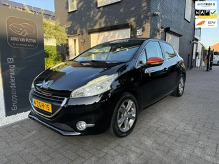 Peugeot 208 1.2 e-VTi Roland Garros - Pano - Leer