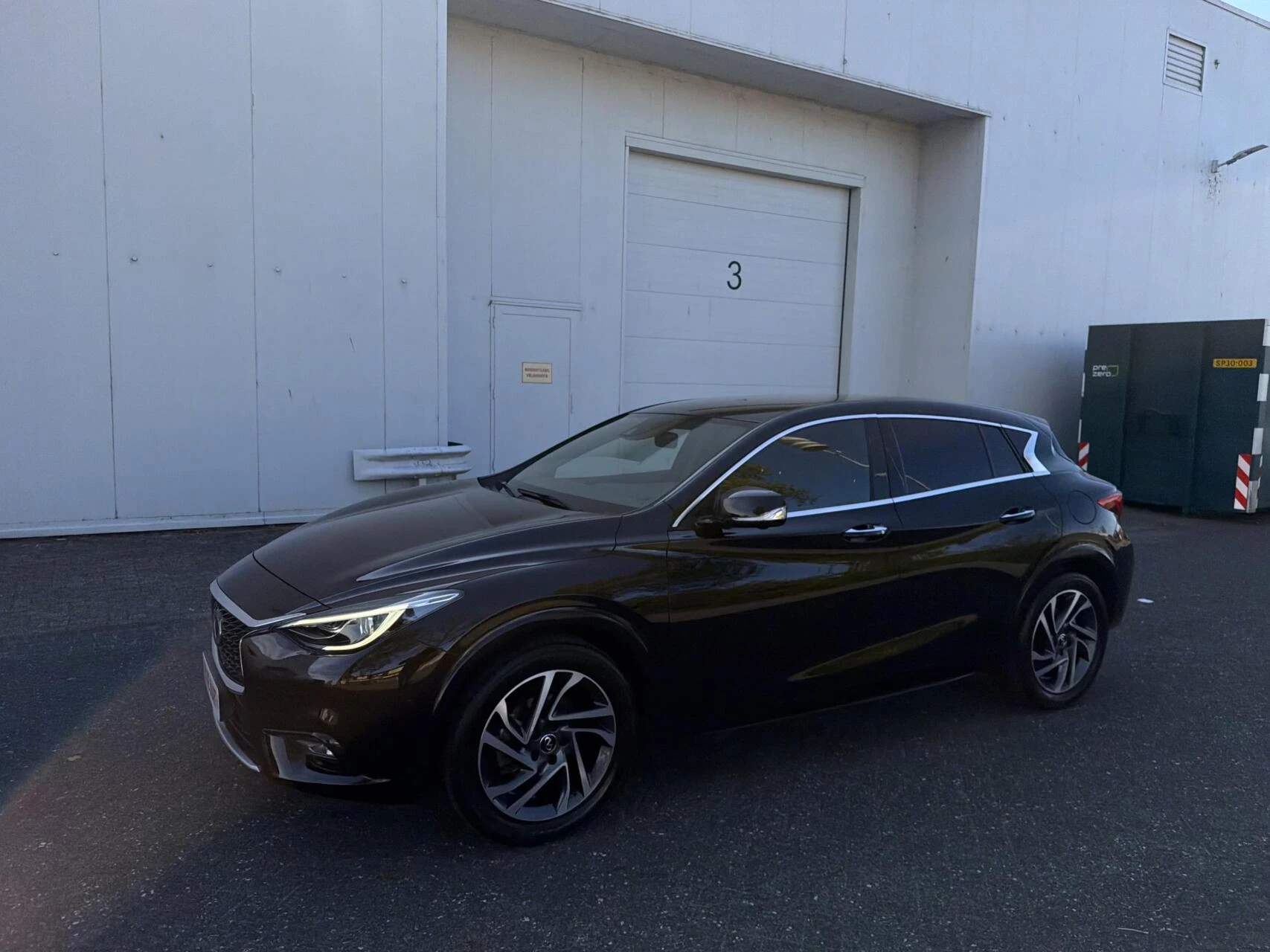 Hoofdafbeelding Infiniti Q30