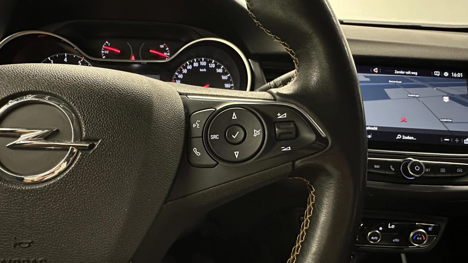 Hoofdafbeelding Opel Crossland X