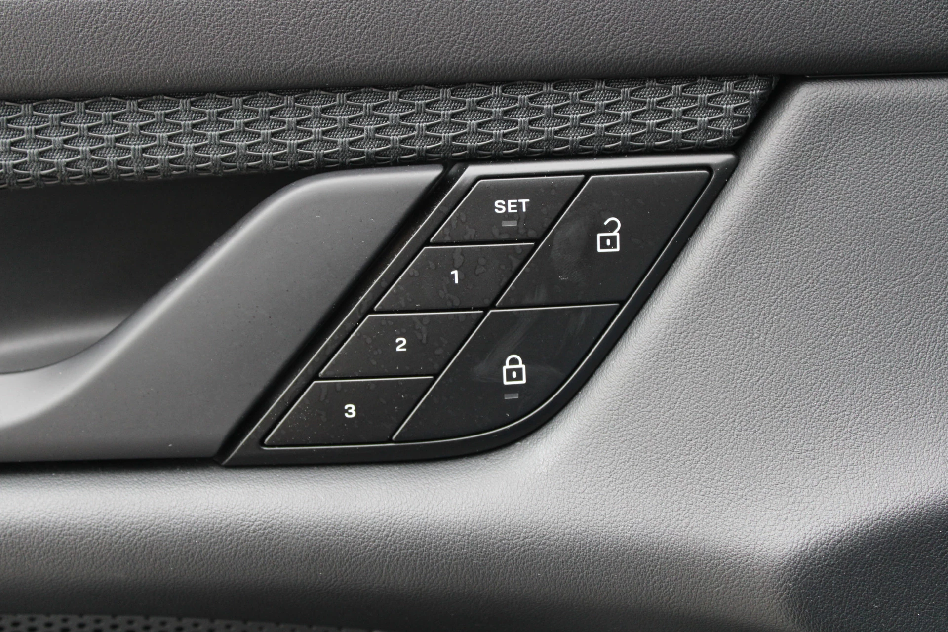 Hoofdafbeelding Porsche Taycan