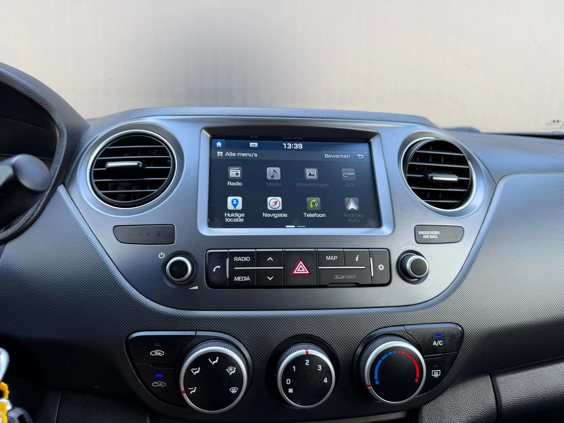Hoofdafbeelding Hyundai i10