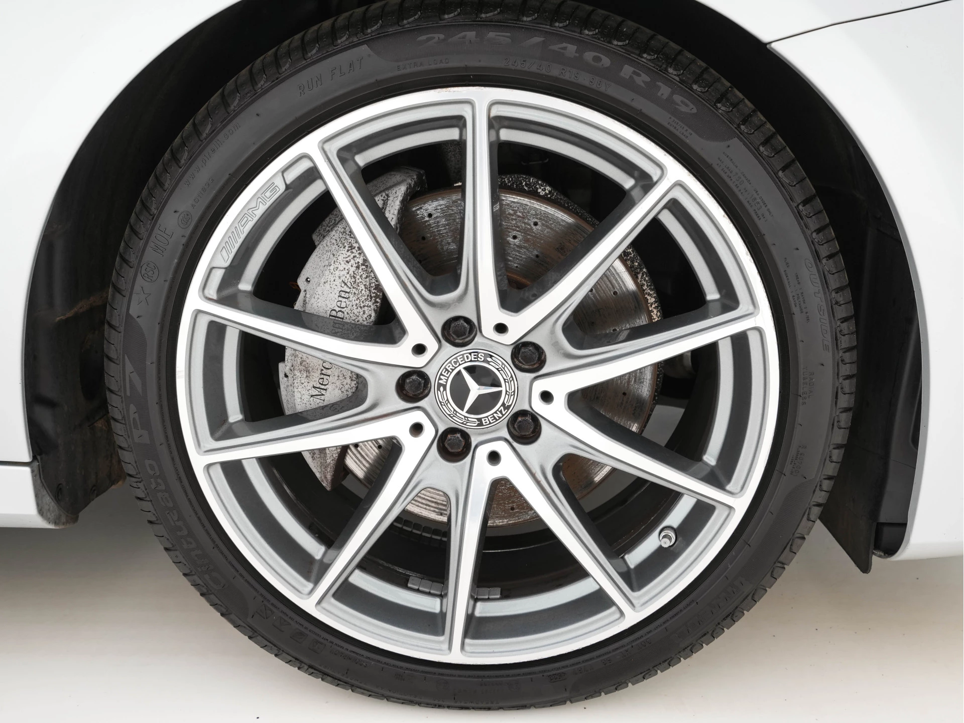 Hoofdafbeelding Mercedes-Benz E-Klasse