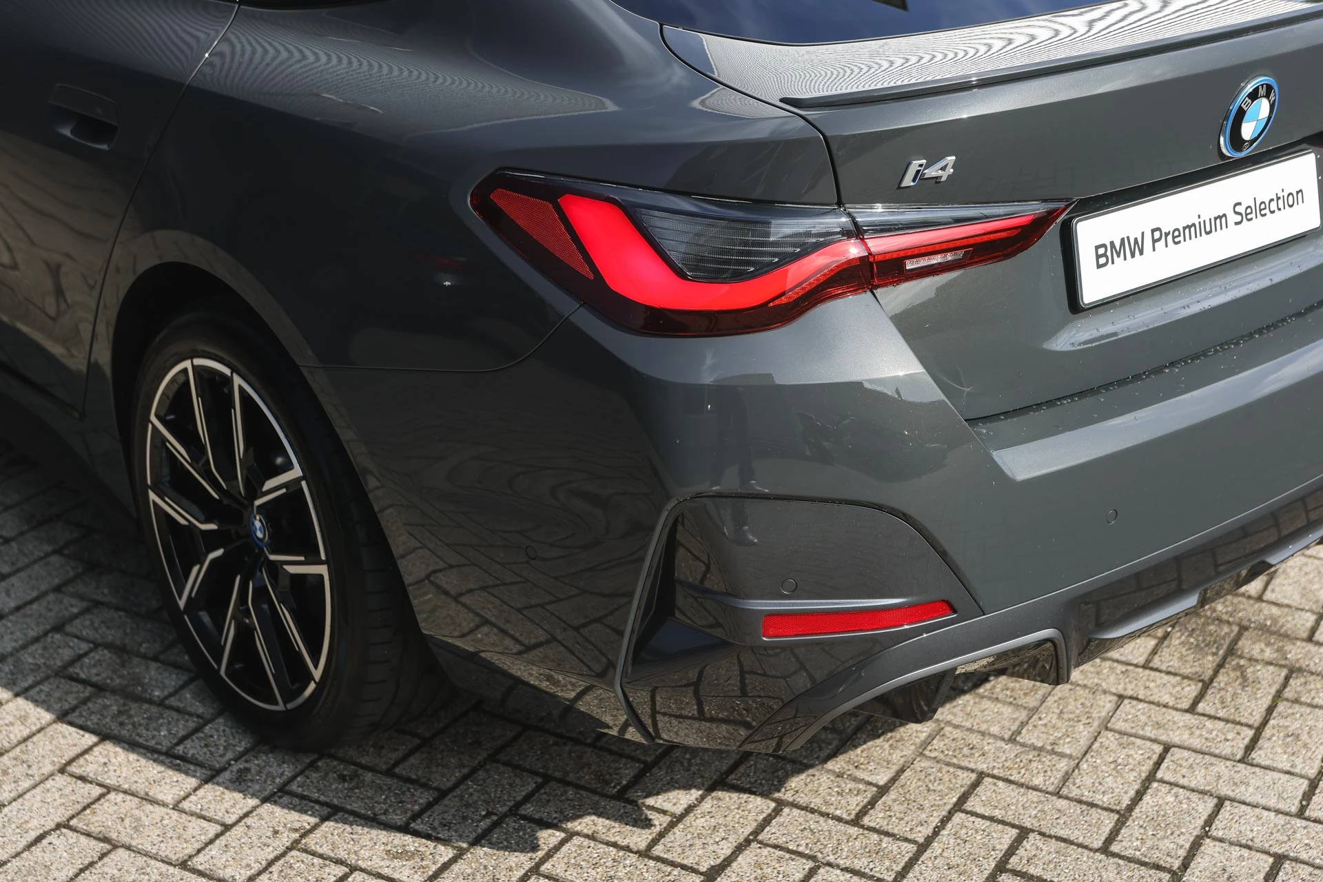 Hoofdafbeelding BMW i4