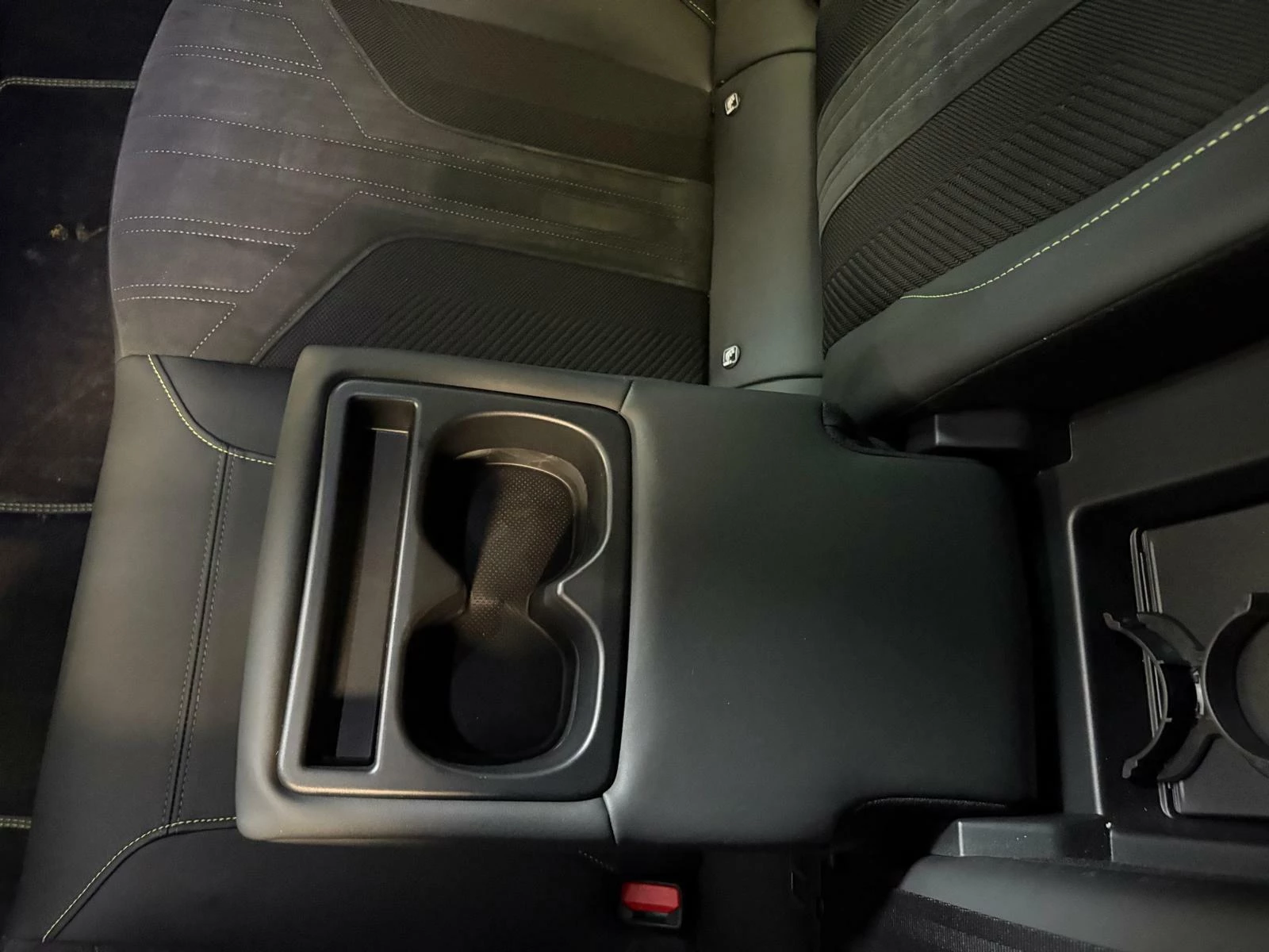 Hoofdafbeelding Peugeot 408