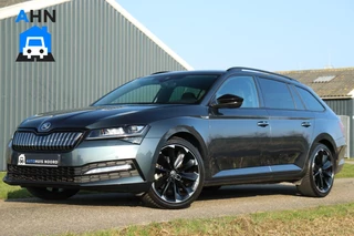 Skoda Superb Combi iV / 218 PK / DSG / Sportline / Black Edition / Virtual Cockpit / Camera / Cruise Control / 19"!