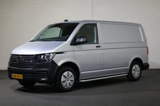 Volkswagen Transporter 2.0 TDI L1 H1 110pk Airco Navigatie Trekhaak