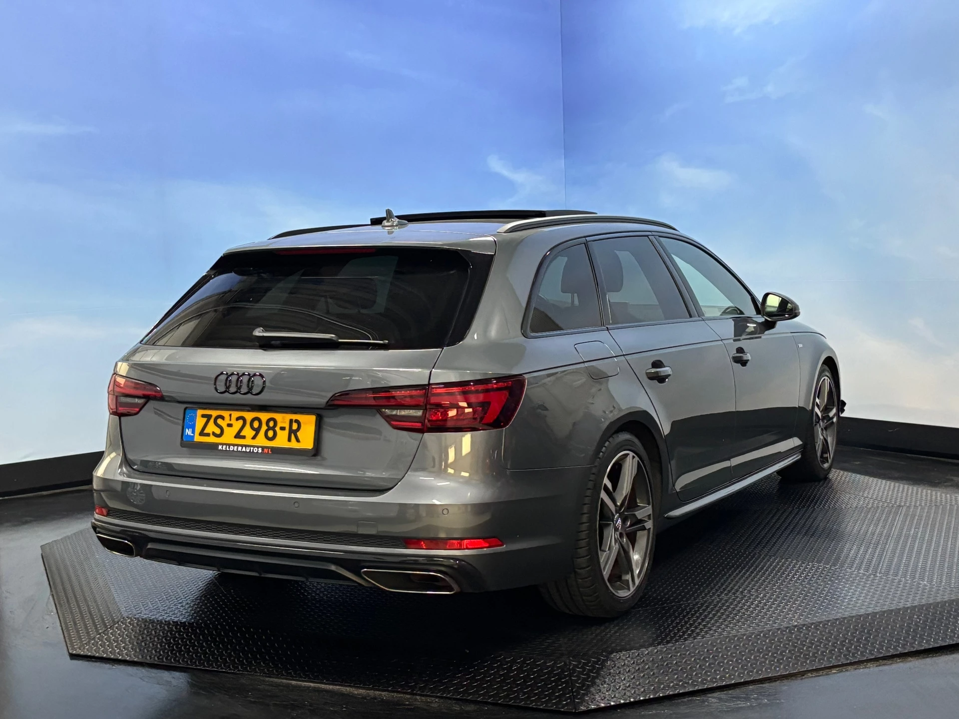 Hoofdafbeelding Audi A4