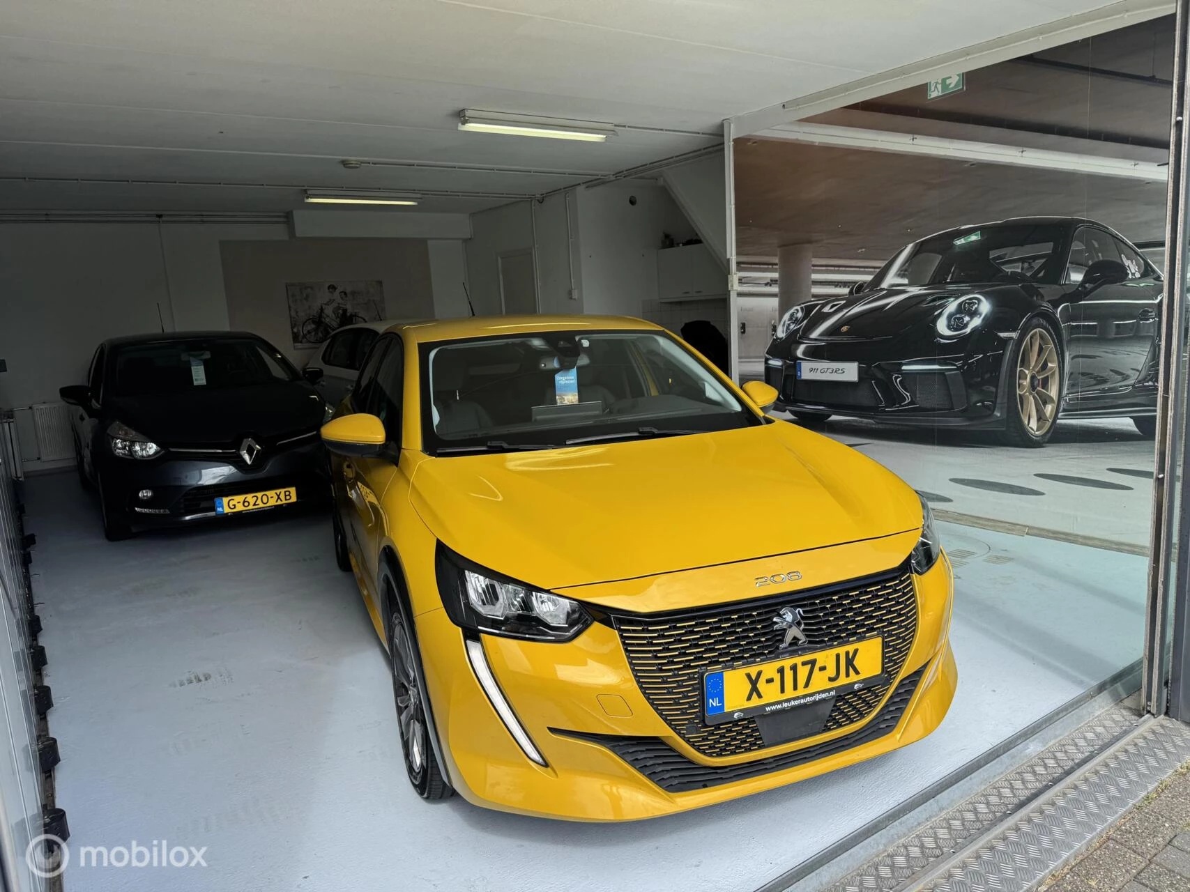 Hoofdafbeelding Peugeot e-208