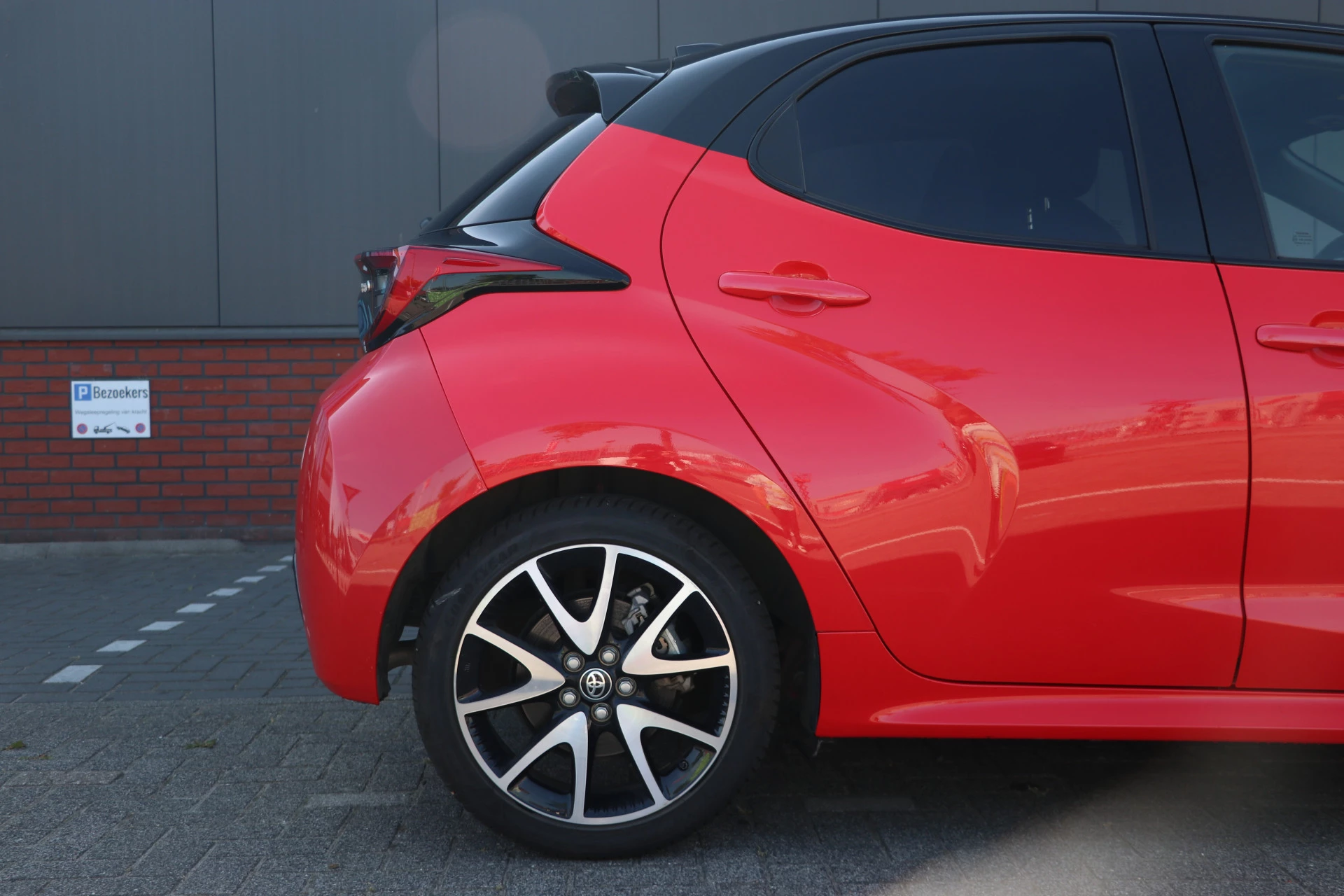 Hoofdafbeelding Toyota Yaris
