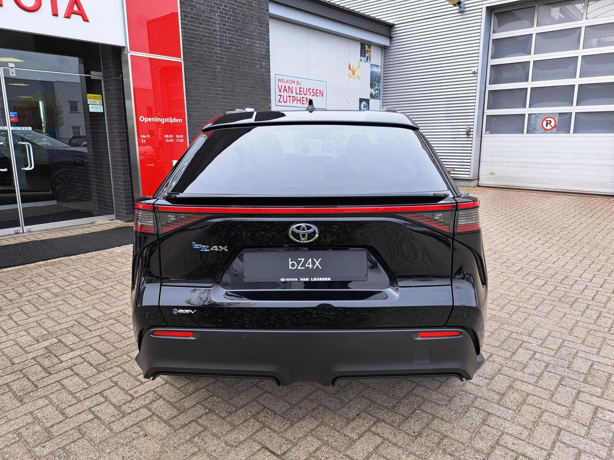 Hoofdafbeelding Toyota bZ4X