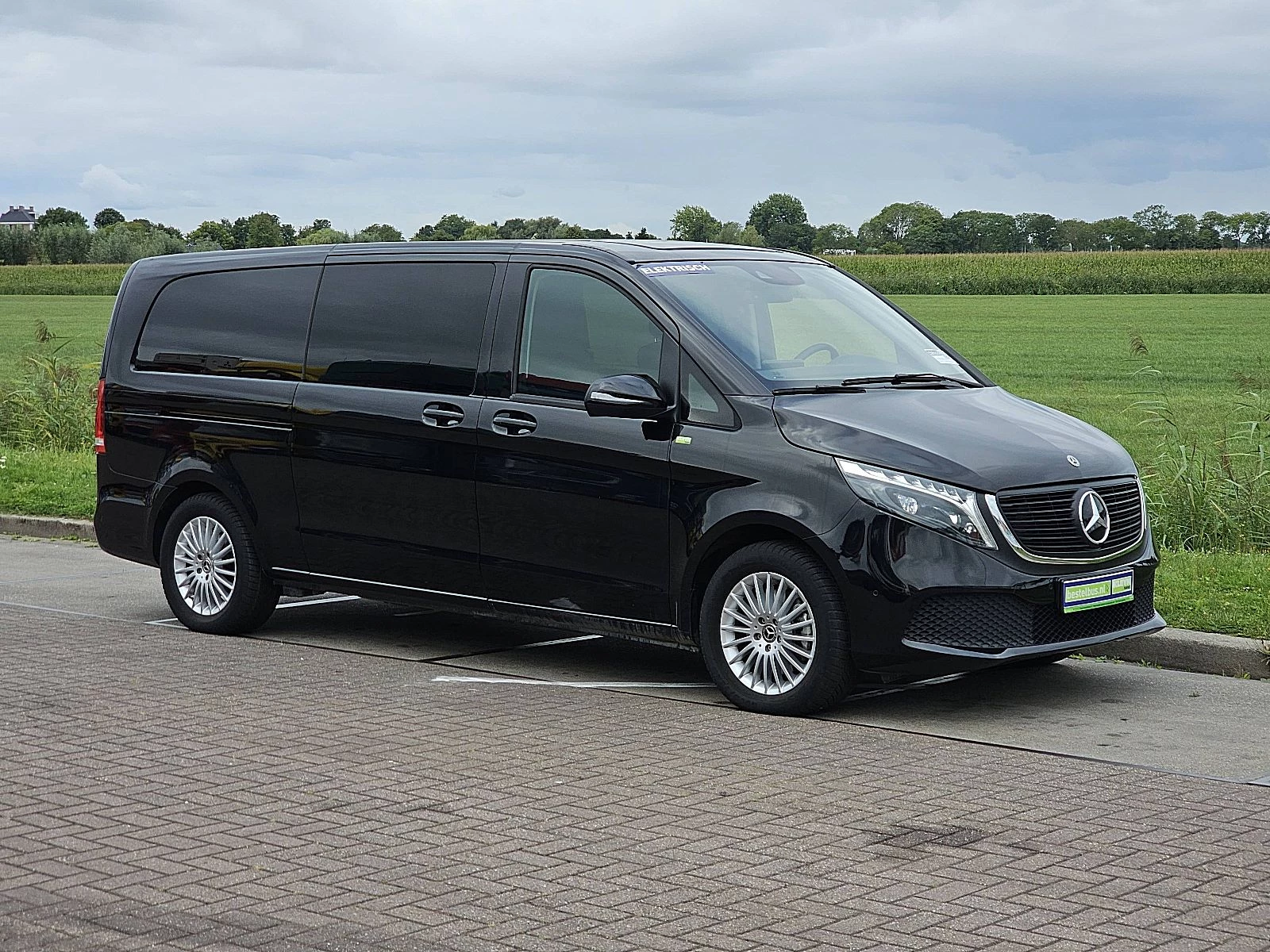 Hoofdafbeelding Mercedes-Benz EQV