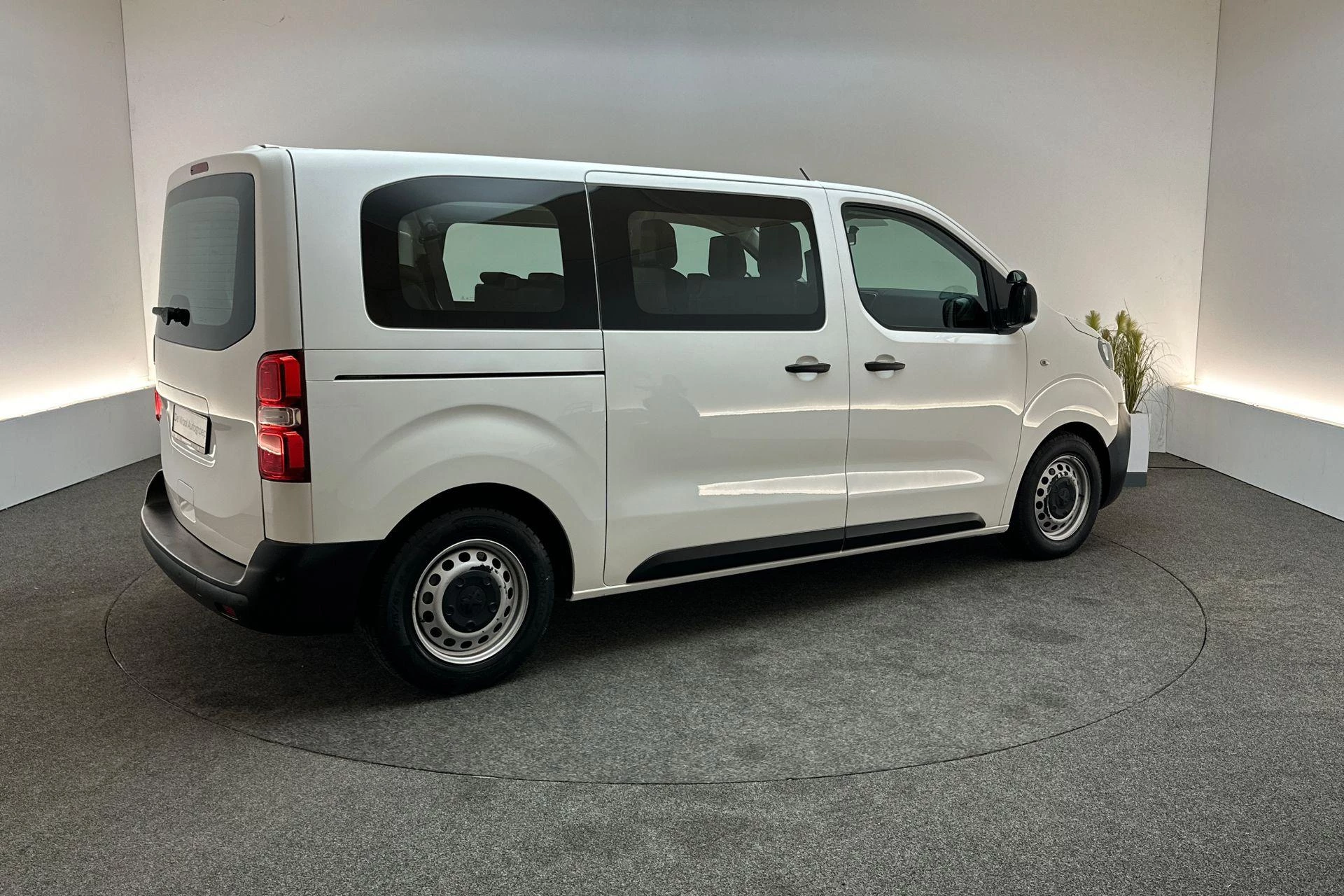 Hoofdafbeelding Peugeot Traveller