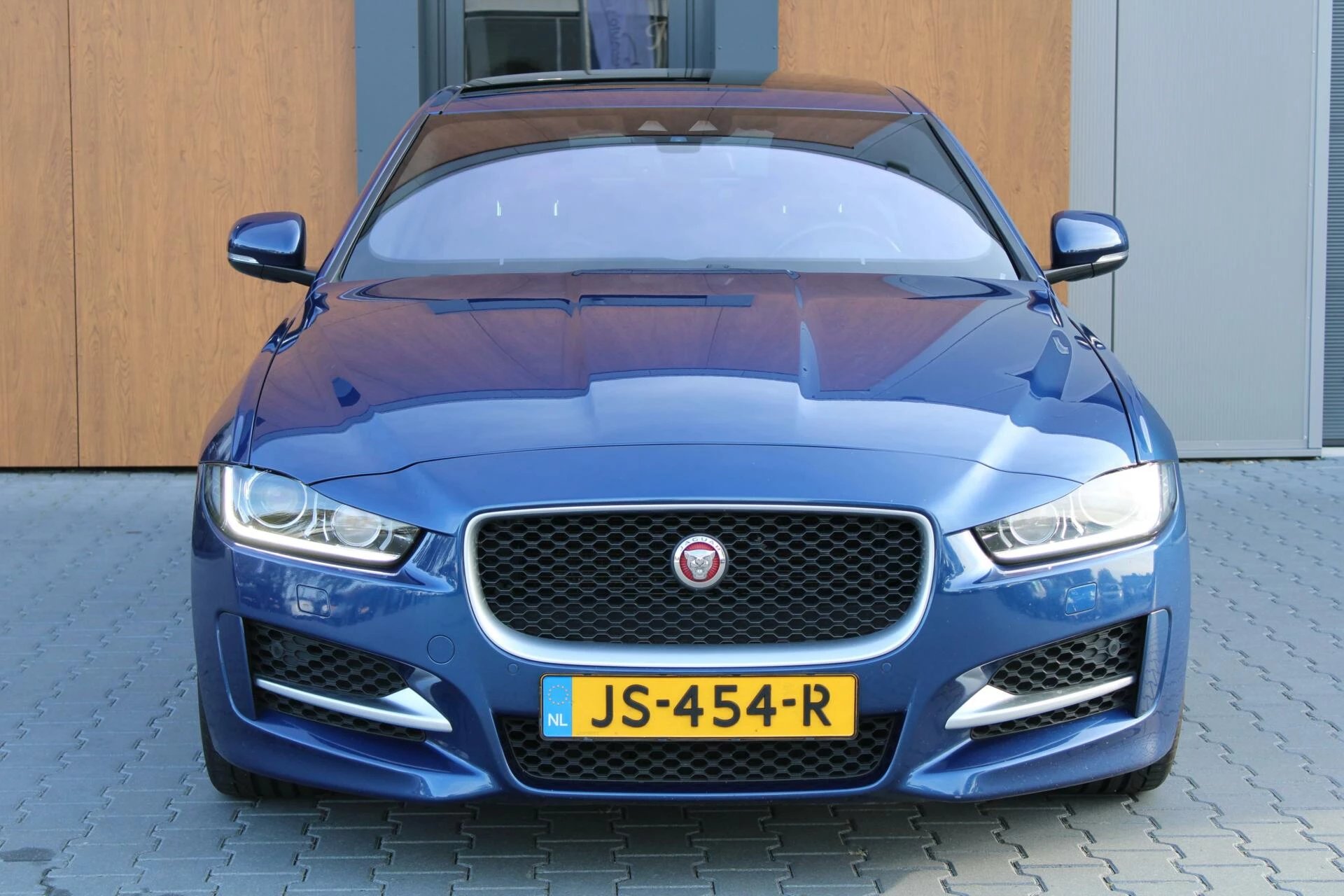 Hoofdafbeelding Jaguar XE