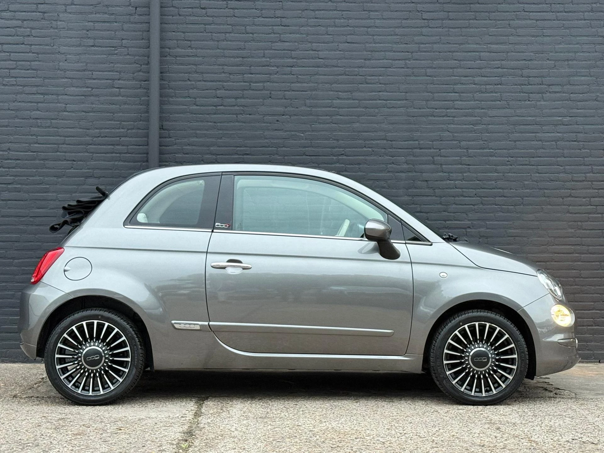 Hoofdafbeelding Fiat 500C