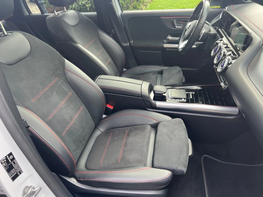 Hoofdafbeelding Mercedes-Benz EQA