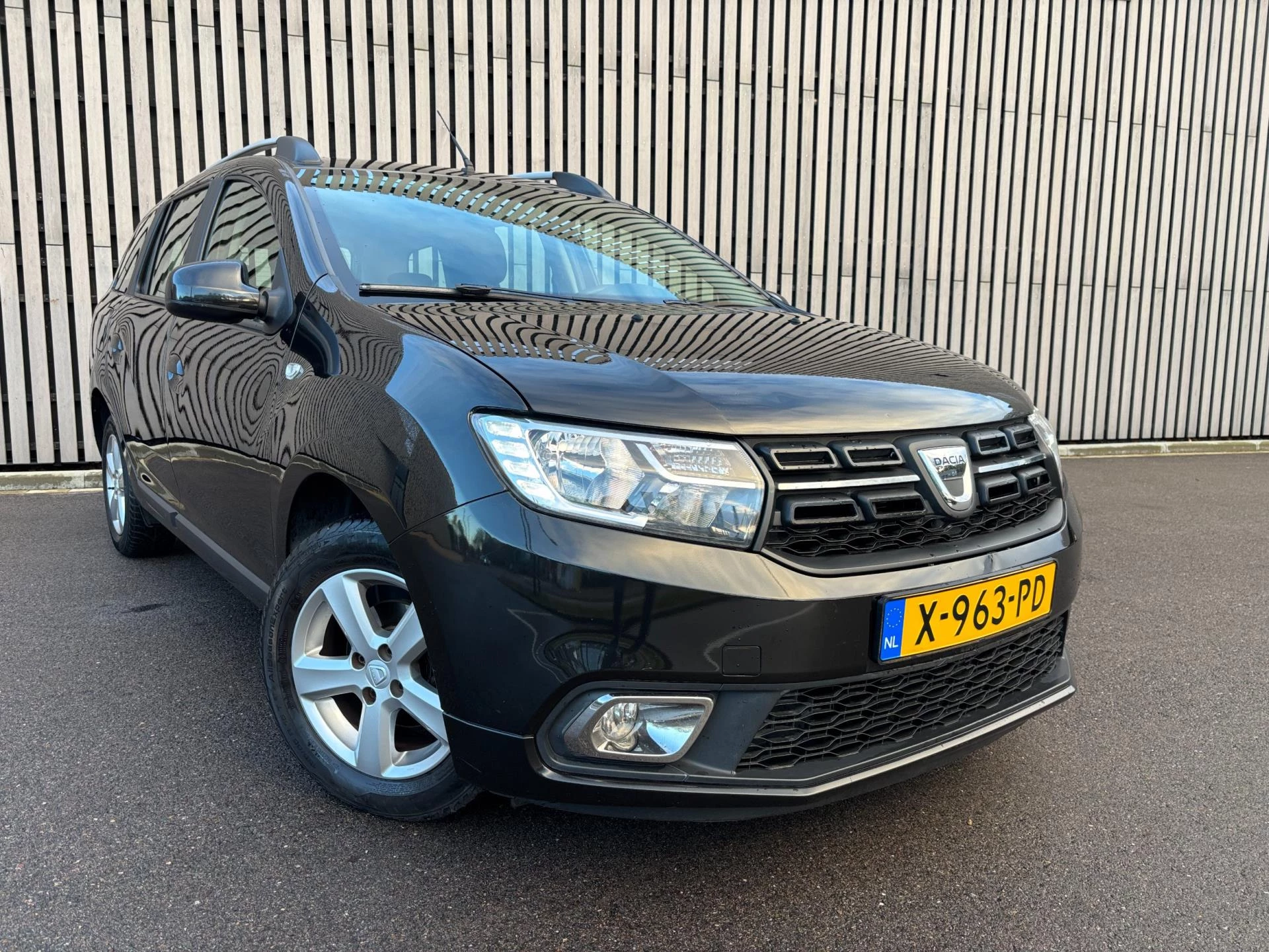 Hoofdafbeelding Dacia Logan