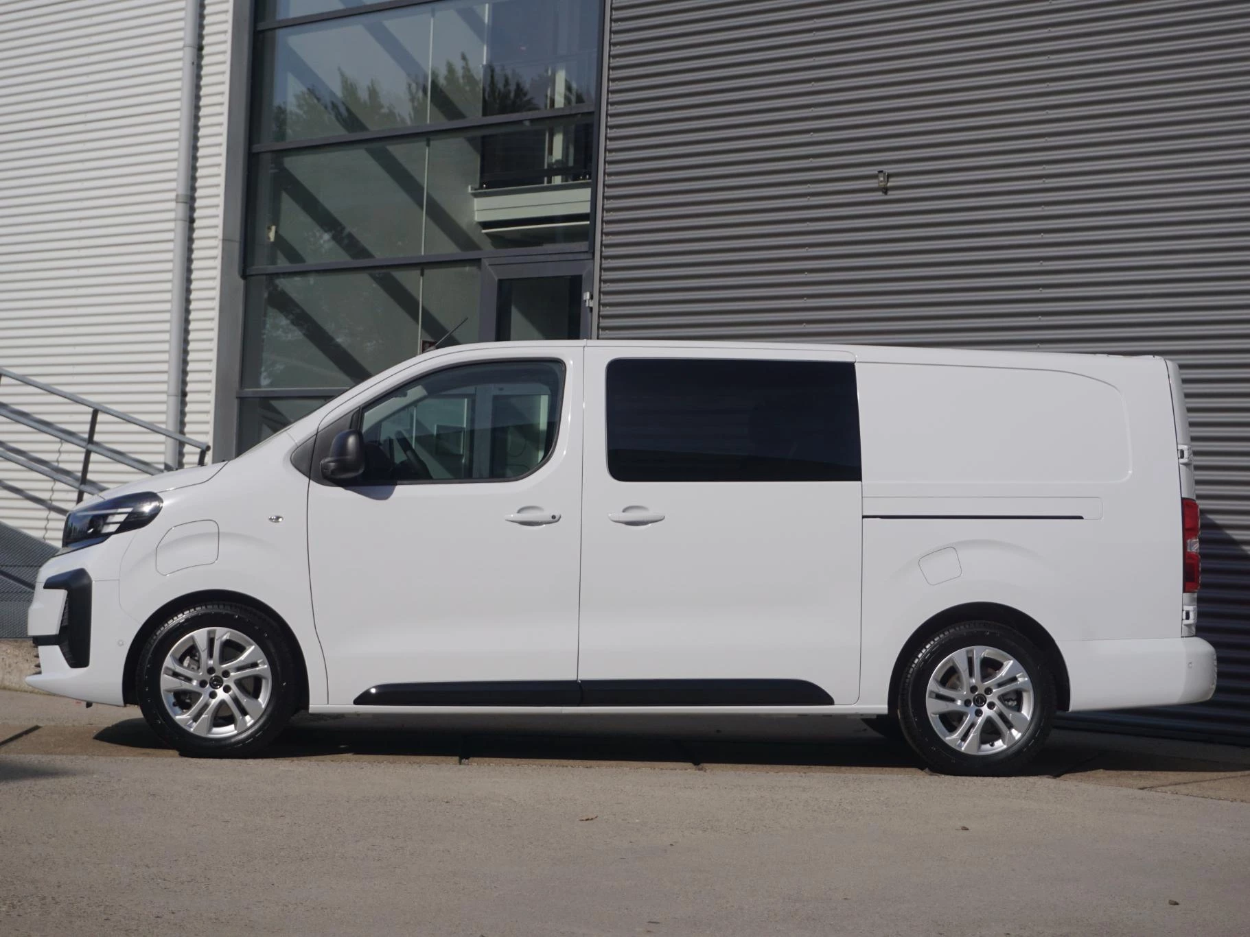 Hoofdafbeelding Opel Vivaro-e