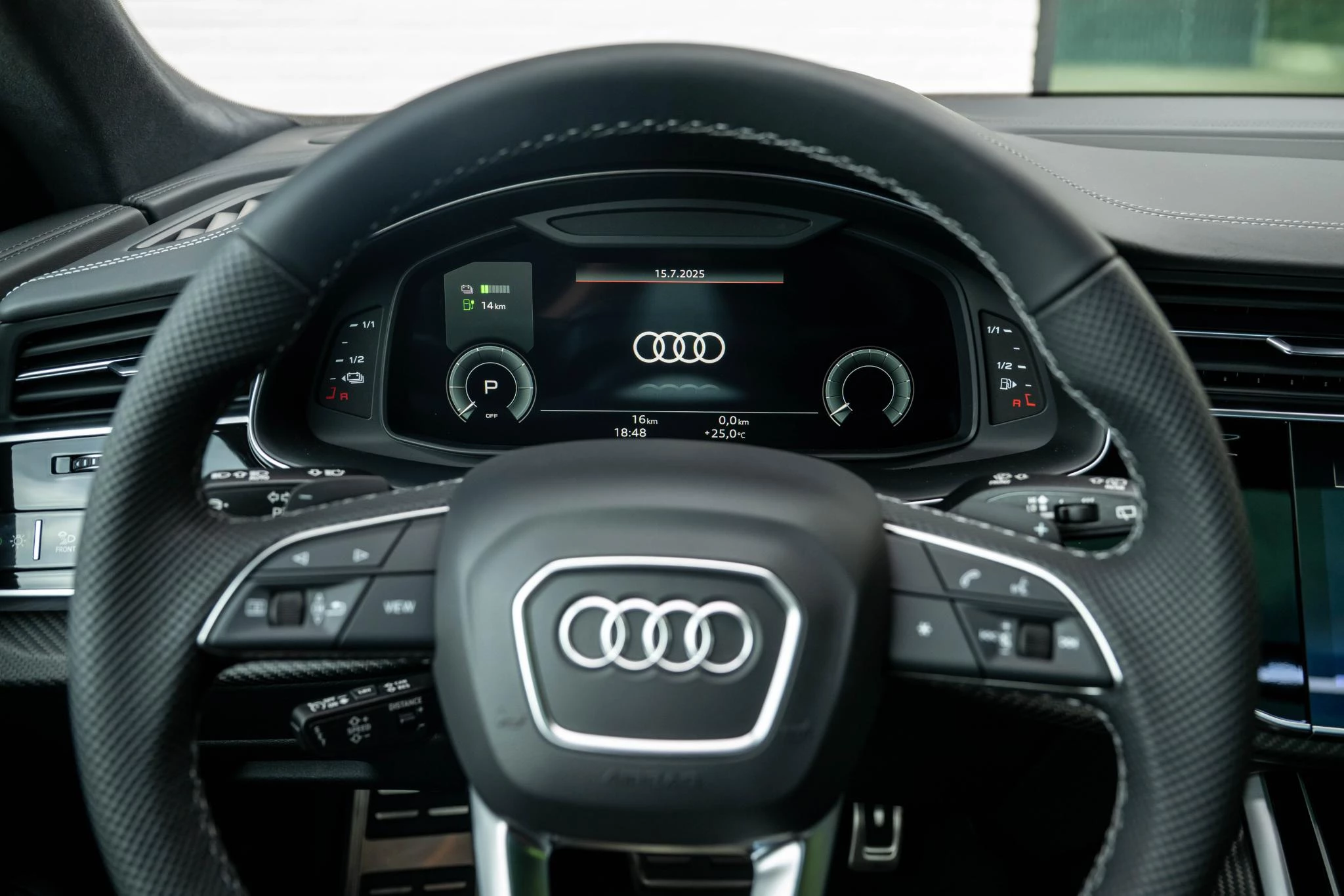 Hoofdafbeelding Audi Q8