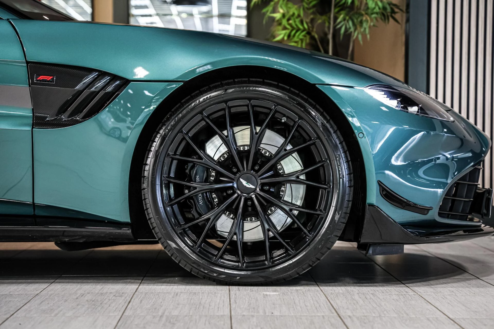Hoofdafbeelding Aston Martin V8 Vantage