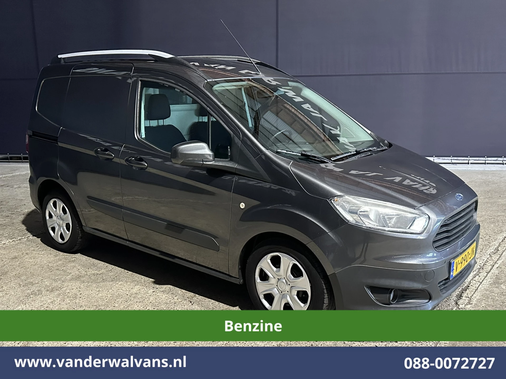 Hoofdafbeelding Ford Transit Courier
