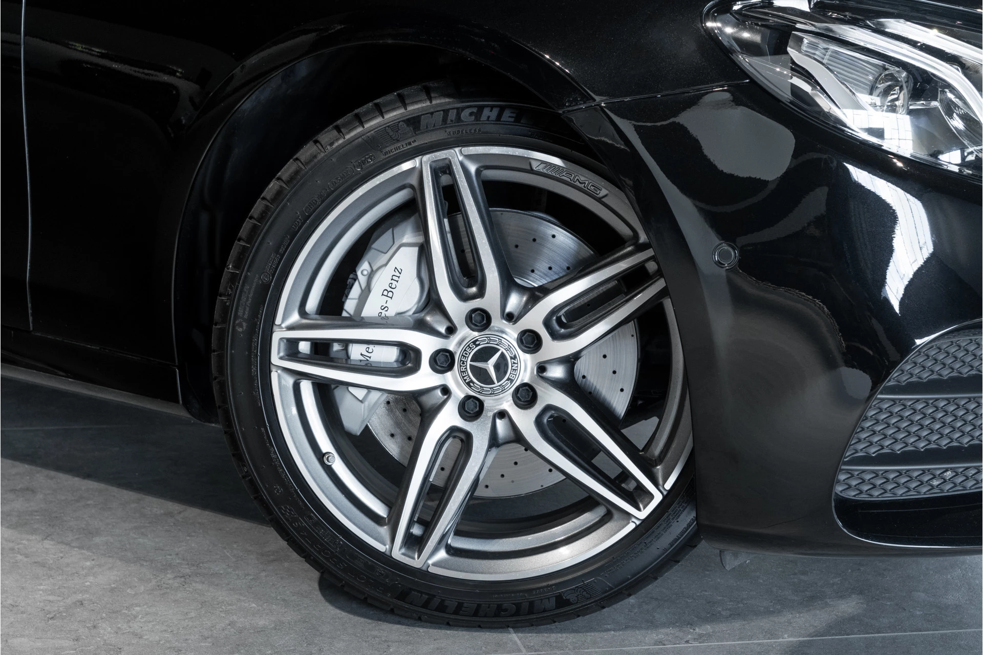 Hoofdafbeelding Mercedes-Benz E-Klasse