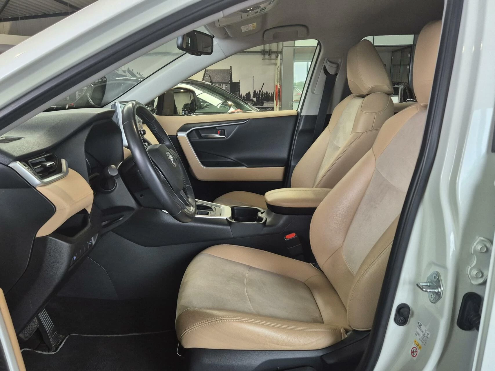 Hoofdafbeelding Toyota RAV4
