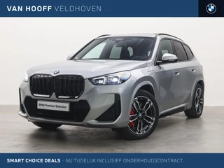 BMW X1 xDrive25e M Sport Automaat / Panoramadak / Trekhaak / Sportstoelen / Achteruitrijcamera / M Adaptief onderstel / Adaptieve LED / Comfort Access