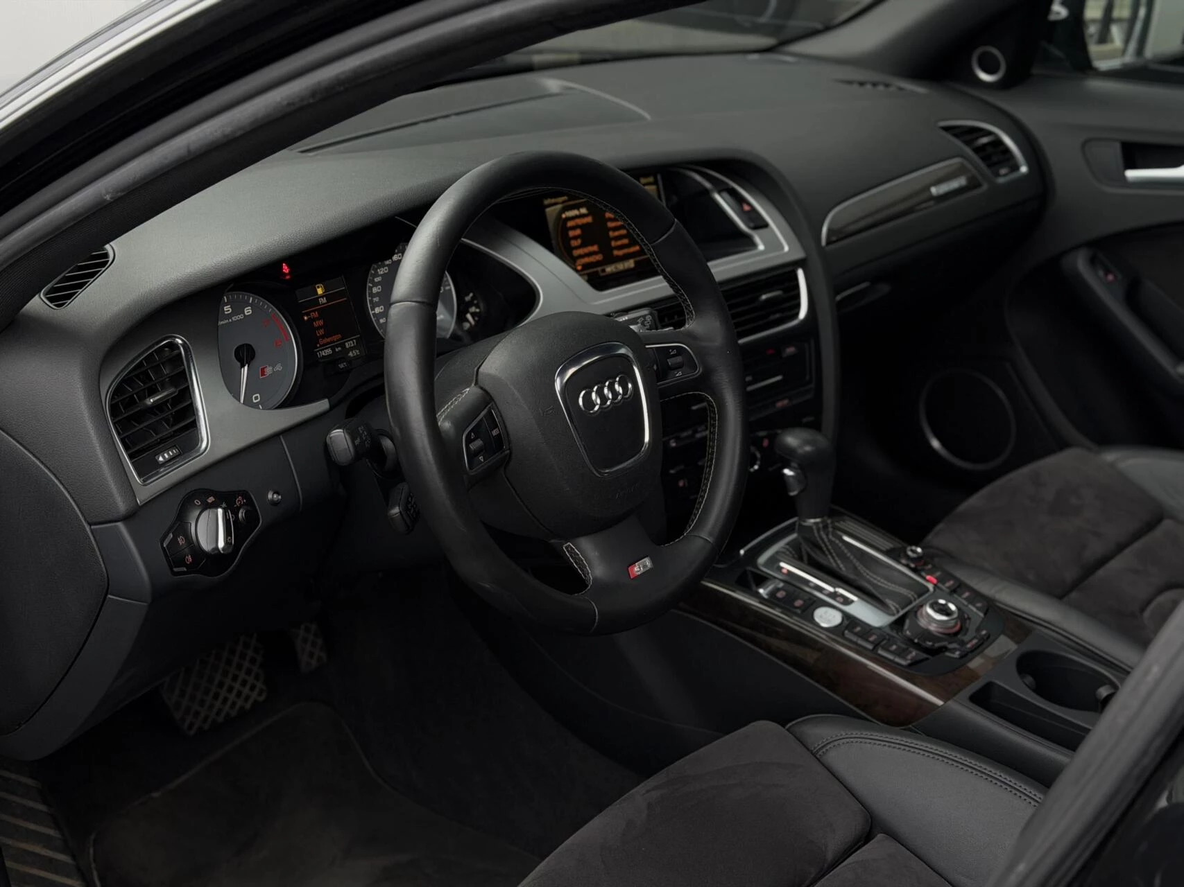 Hoofdafbeelding Audi S4