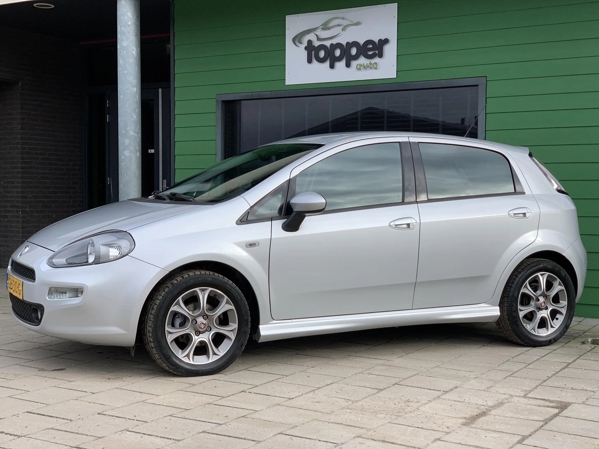 Hoofdafbeelding Fiat Punto