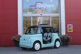 Fiat Topolino Dolcevita | UIT VOORRAAD LEVERBAAR | 45KM/H | VANAF 16 JAAR! | PANORAMADAK | VERWARMING | LED VERLICHTING | VOLLEDIG ELEKTRISCH | NIEUW! | VOUWDAK |