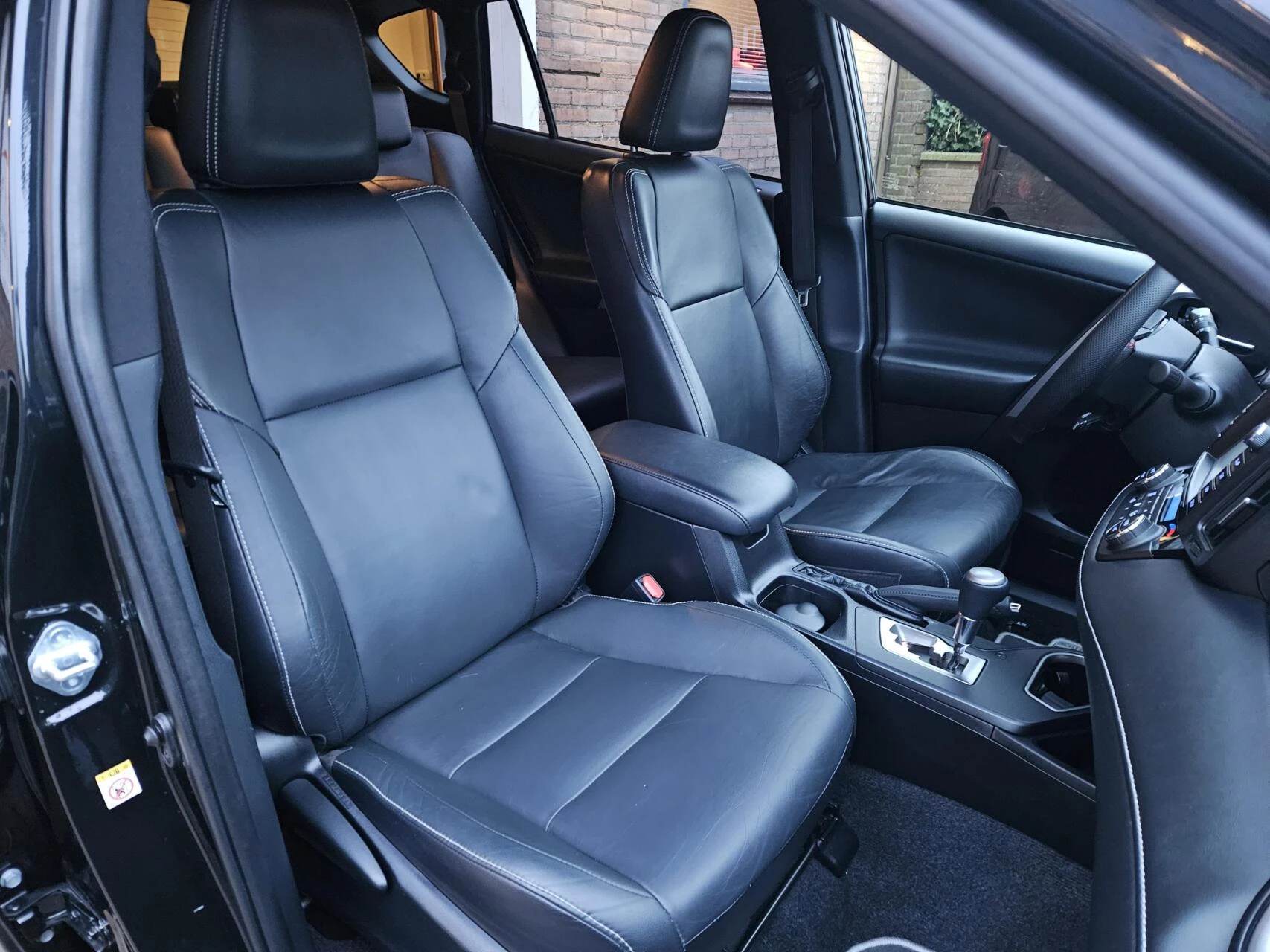 Hoofdafbeelding Toyota RAV4