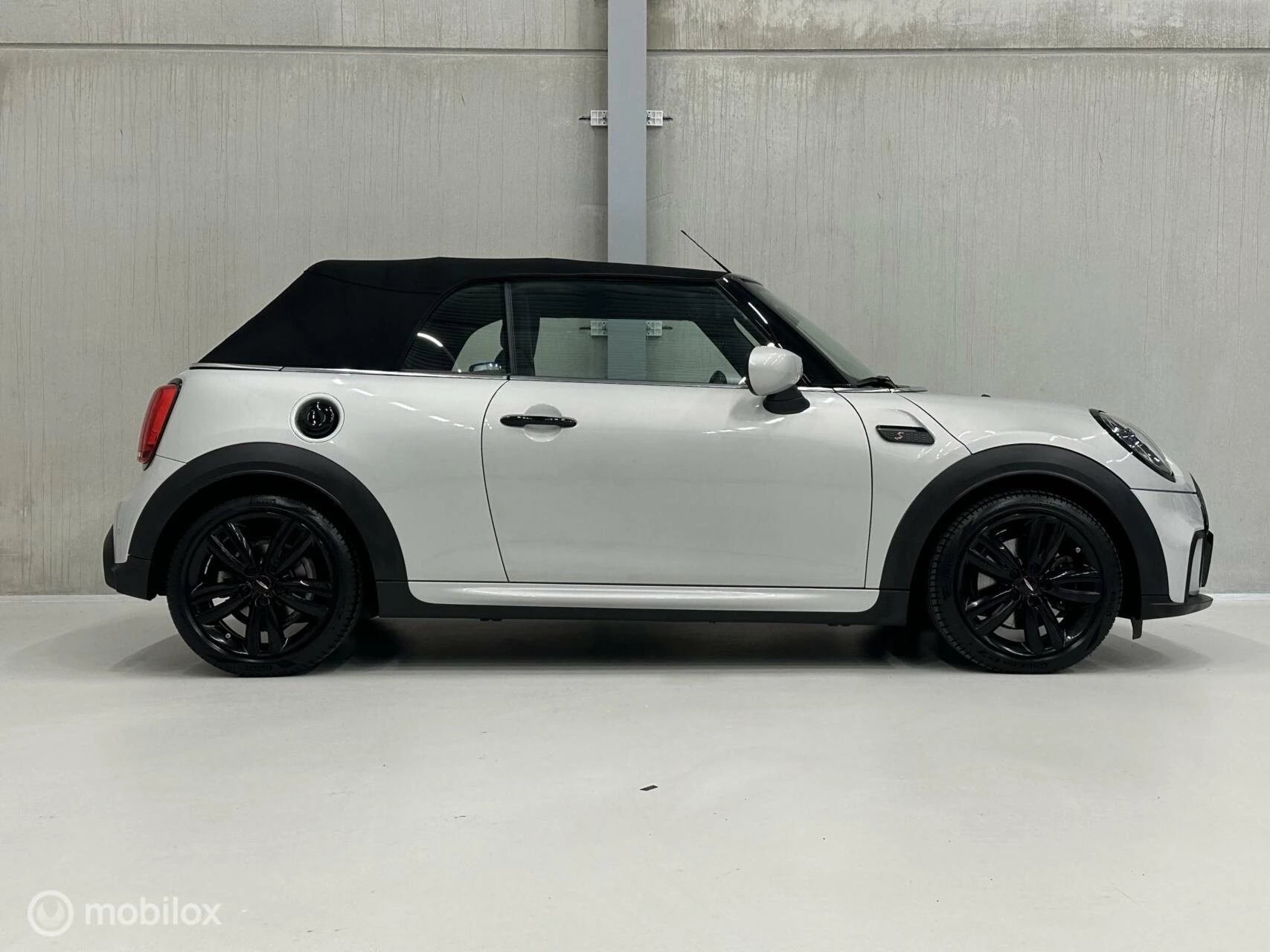 Hoofdafbeelding MINI Cooper S Cabrio