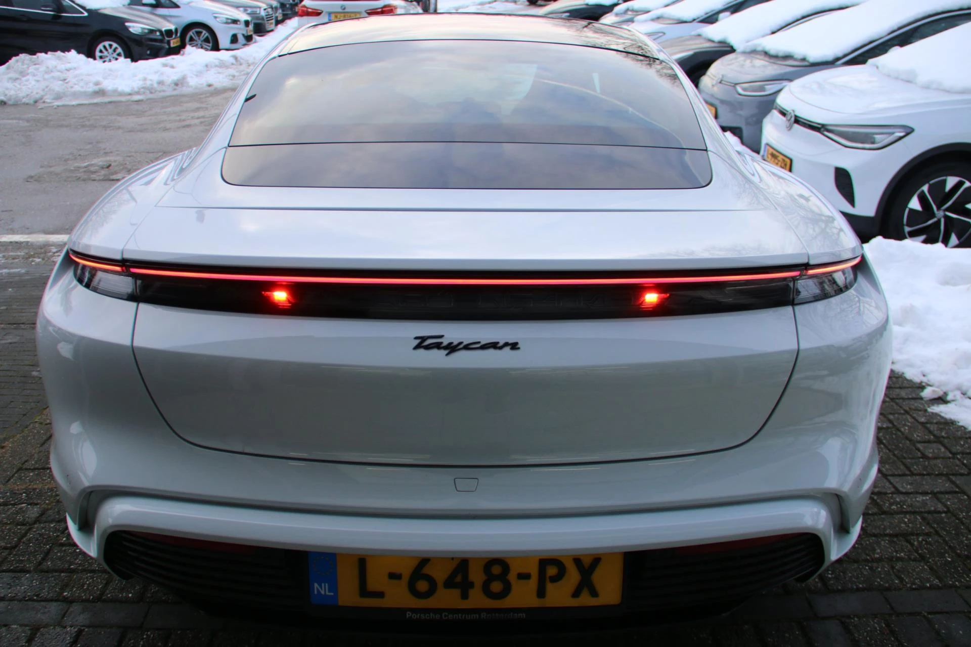 Hoofdafbeelding Porsche Taycan