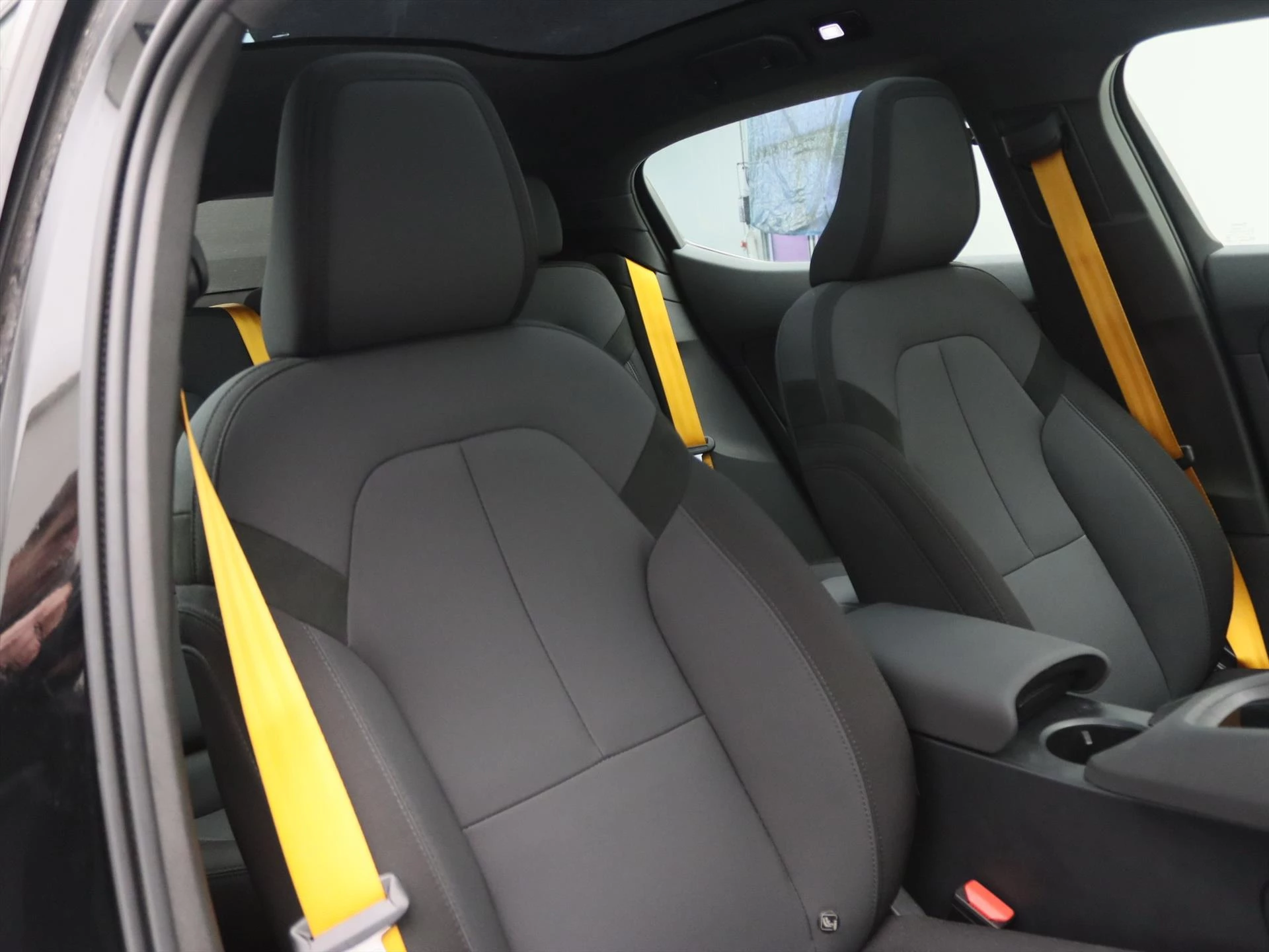 Hoofdafbeelding Polestar 2