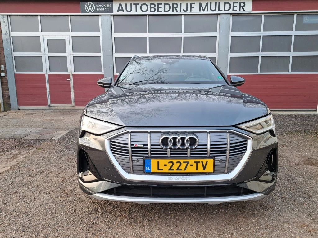 Hoofdafbeelding Audi e-tron