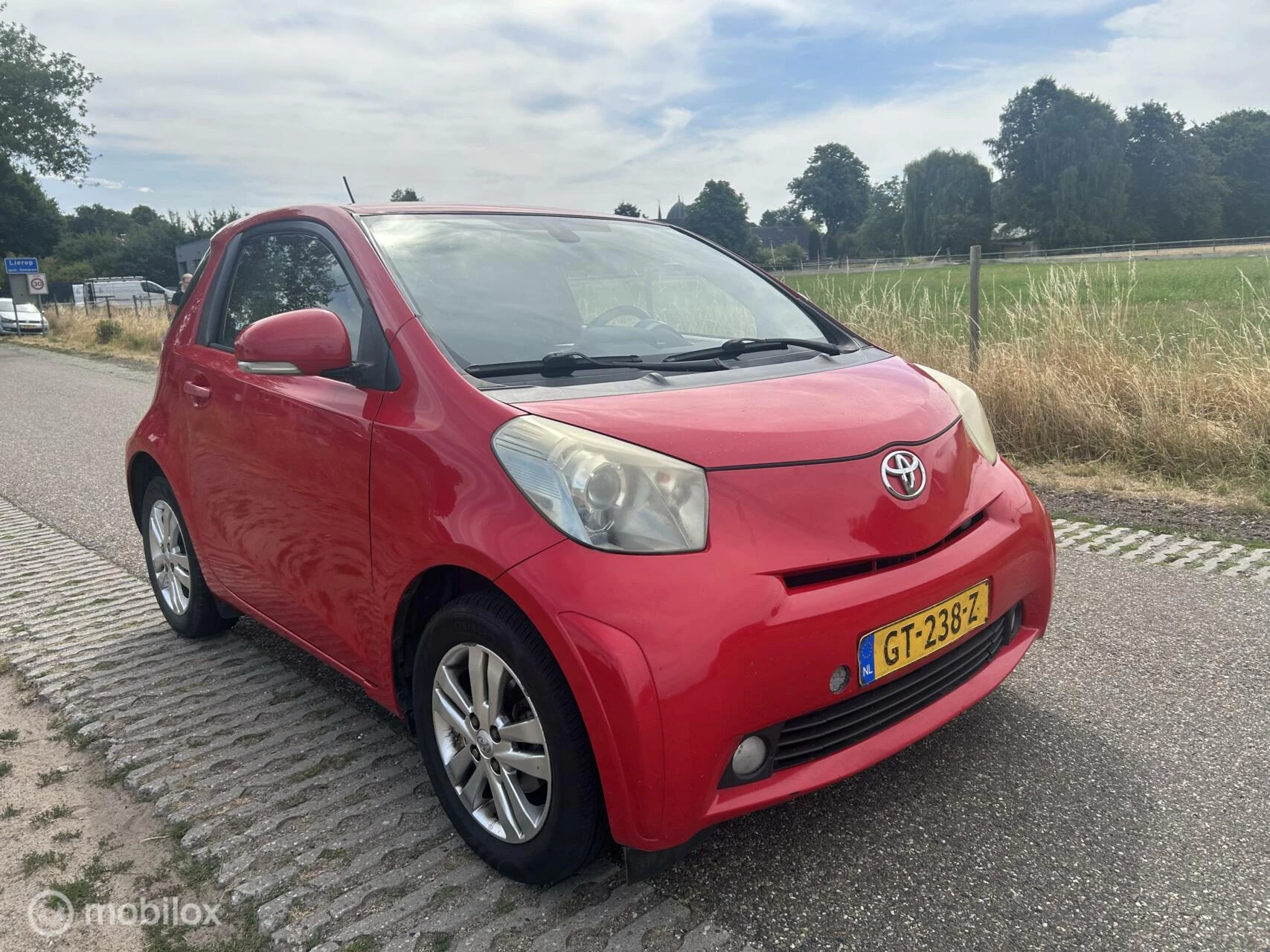Hoofdafbeelding Toyota iQ