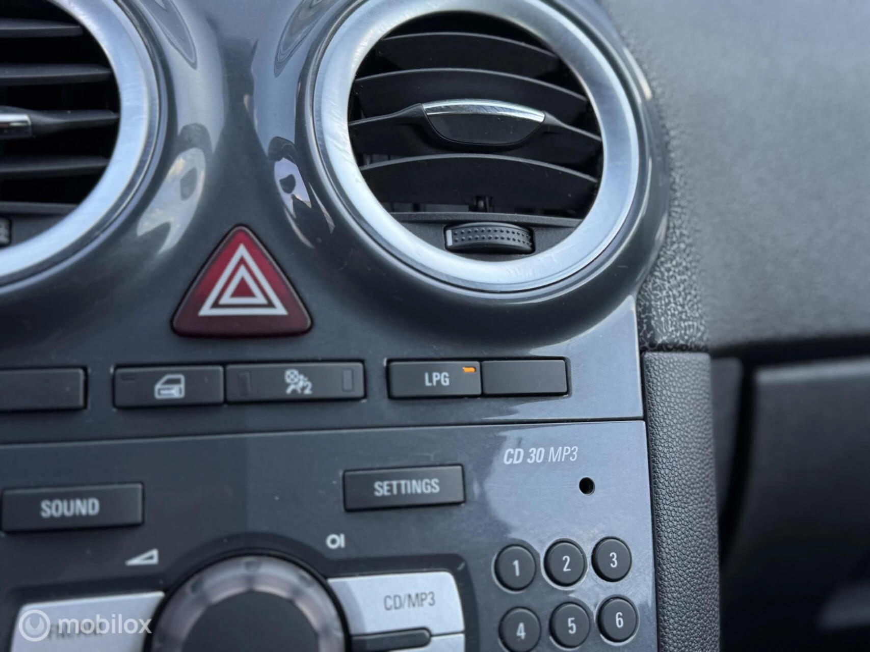 Hoofdafbeelding Opel Corsa